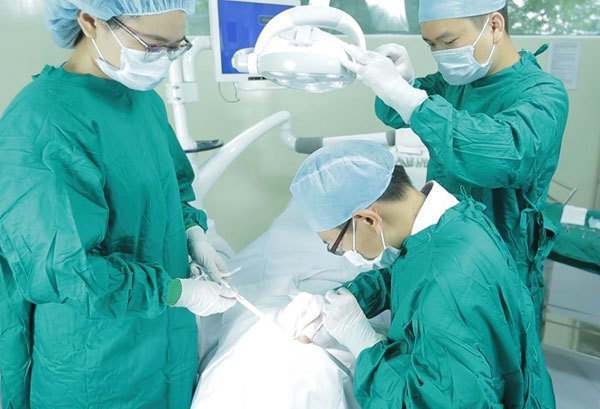 Cấy ghép implant an toàn theo chuẩn 6 bước