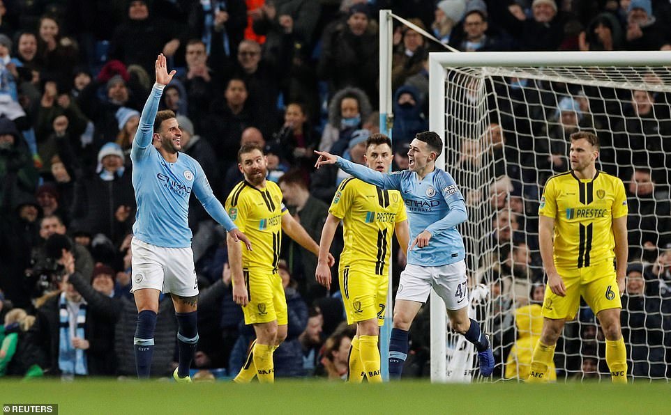 Man City thắng 9-0 ở bán kết cúp Liên đoàn Anh