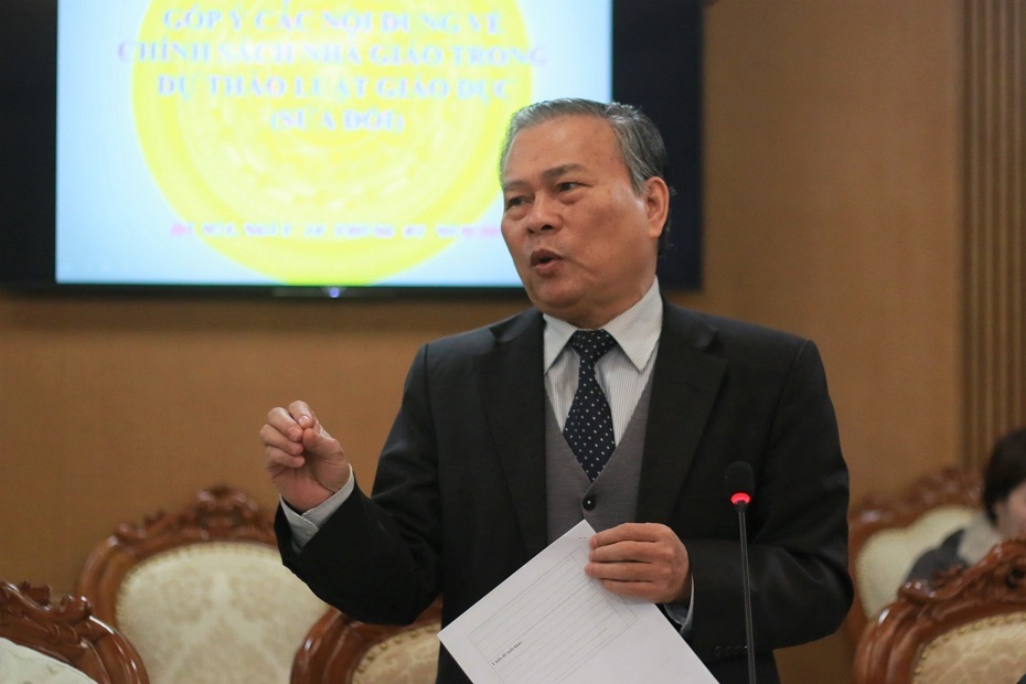 Đề xuất có điều kiện, chứng chỉ hành nghề đối với giáo viên