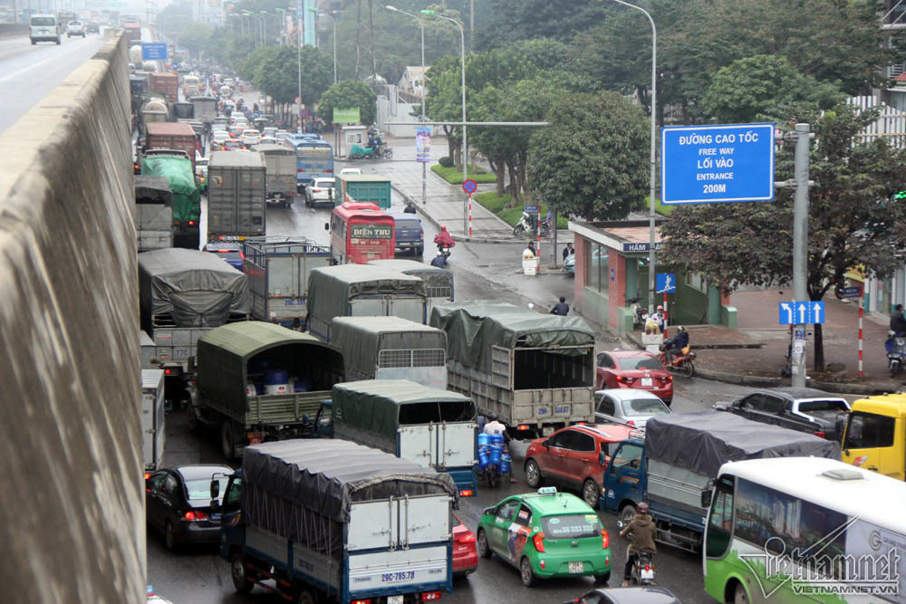 'Xe điên' gây tai nạn: Trường đào tạo lái xe cũng liên đới?