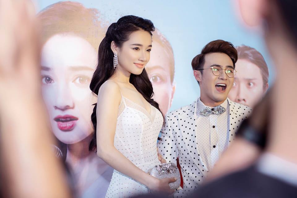 Công bố thông tin đời tư, NSX phim phải xin lỗi Nhã Phương