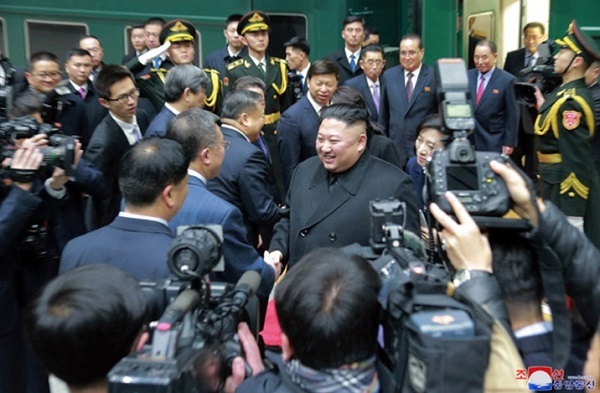 Những hình ảnh 'độc' trong chuyến công du tới Bắc Kinh của Kim Jong Un