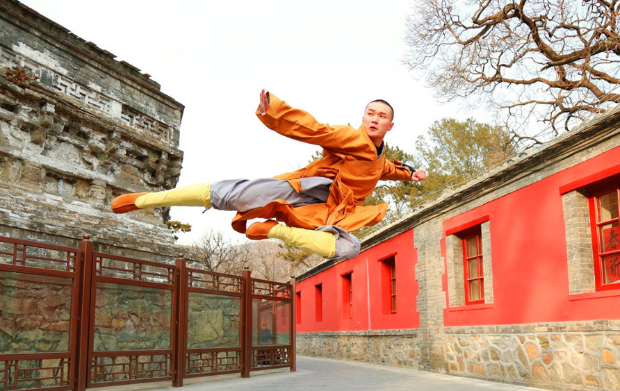 Con đường nào cho những cao thủ Thiếu Lâm rời chùa đi đóng phim?