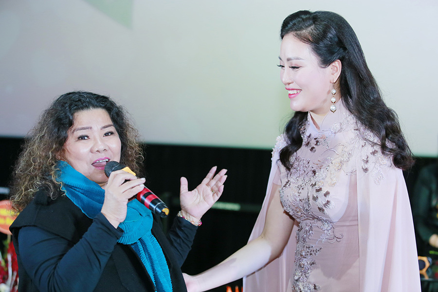 NSND Thanh Hoa: Huyền Trang sống có tình!