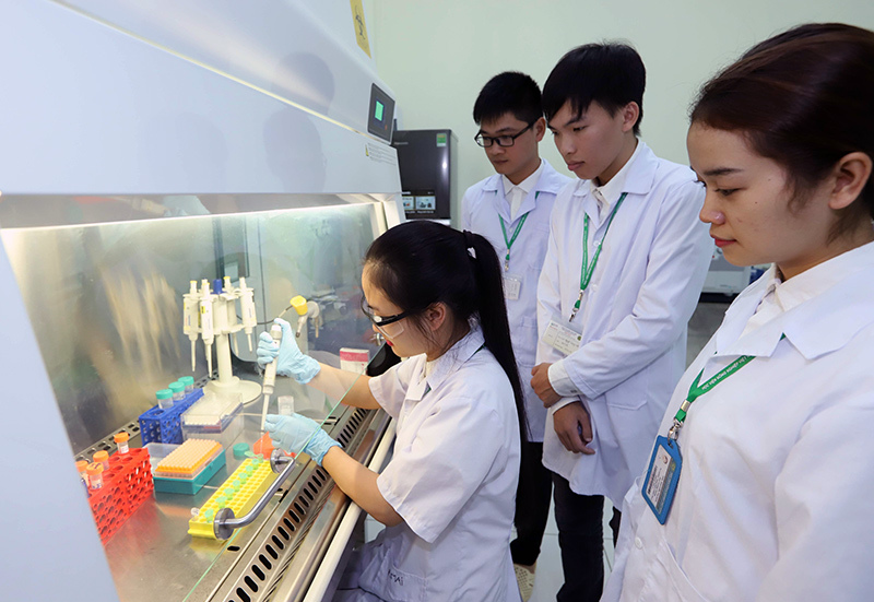 Phát triển nguồn nhân lực toàn diện hơn, đầy đủ hơn theo tinh thần Đại hội XIII