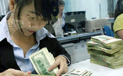 Tỷ giá ngoại tệ ngày 16/1: USD tăng mạnh, Euro tụt giảm