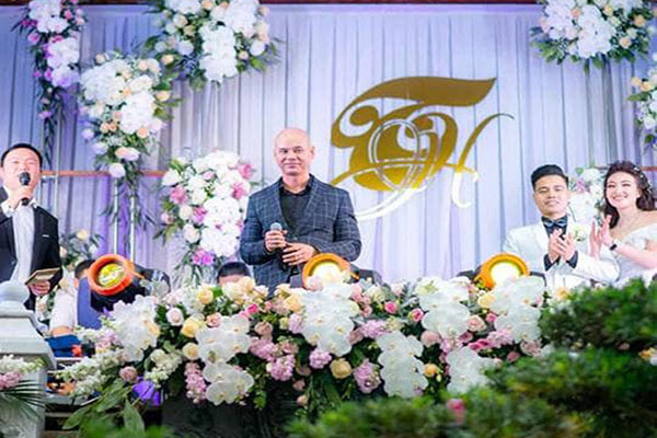 Nam ca sĩ 2 lần hát trong đám cưới 100 cây vàng ở Nam Định là ai?