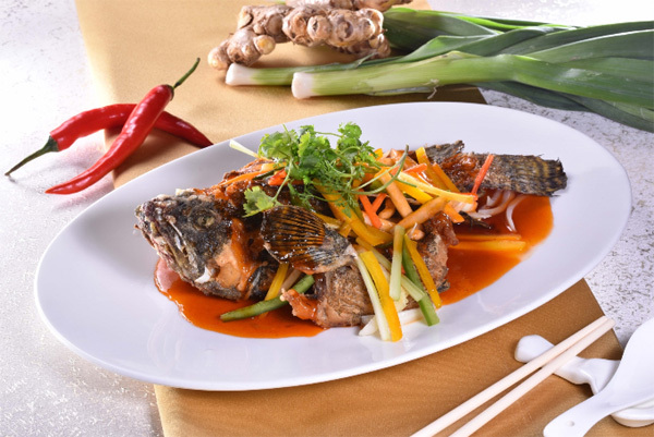 Tung Garden: đặt bàn trên website, giảm 50% món cá mú