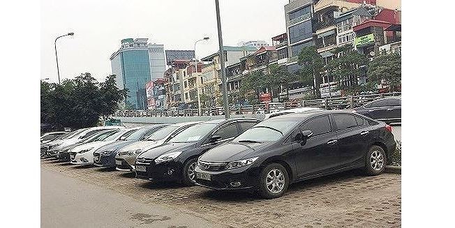 Cận Tết Kỷ Hợi, cho thuê xe tự lái lại 'sốt' giá