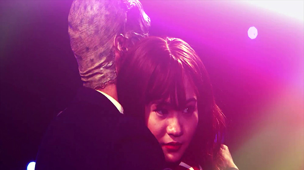 Chàng trai nói yêu nữ sinh nhưng vẫn quyết chọn ‘Á hậu’ và cái kết đắng