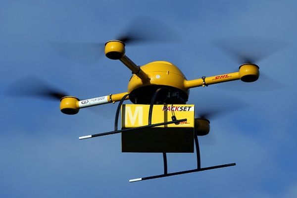 Mỹ có thể sớm cho phép drone bay vào khu dân cư và ban đêm