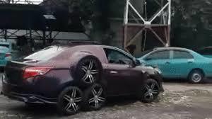 Độc đáo có một không hai Toyota Vios 8 bánh chạy bon bon