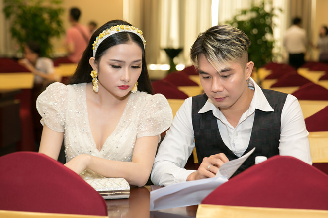 Khánh Đơn: 'Tôi lăng nhăng, rượu chè nên bị Lương Bích Hữu từ mặt'