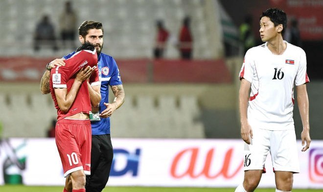 Cầu thủ Lebanon khóc nức nở vì mất vé vào tay Việt Nam