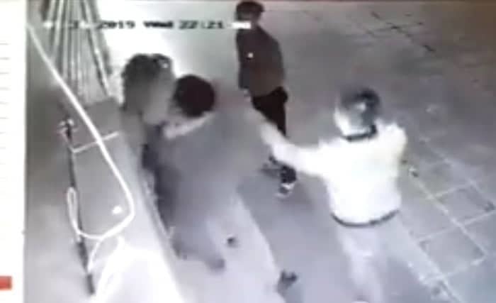 Xác định hai đối tượng đấm đá cô gái trẻ ở khu HH Linh Đàm
