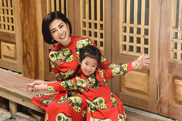 Mai Phương chụp ảnh thời trang cùng con sau nhiều tháng điều trị ung thư