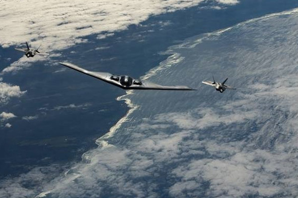 Điều F-22 và B-2 tới Thái Bình Dương, Mỹ đang muốn gì?