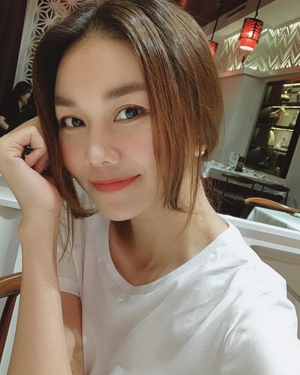 Trấn Thành lộ gương mặt phờ phạc trong buổi ra mắt phim với Lan Ngọc