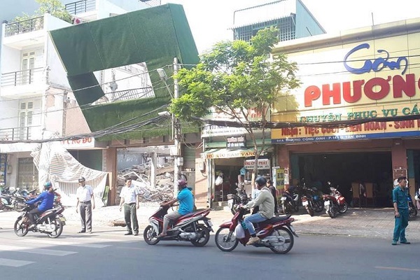 Trụ điện cứu mạng nhiều người đi đường ở Sài Gòn