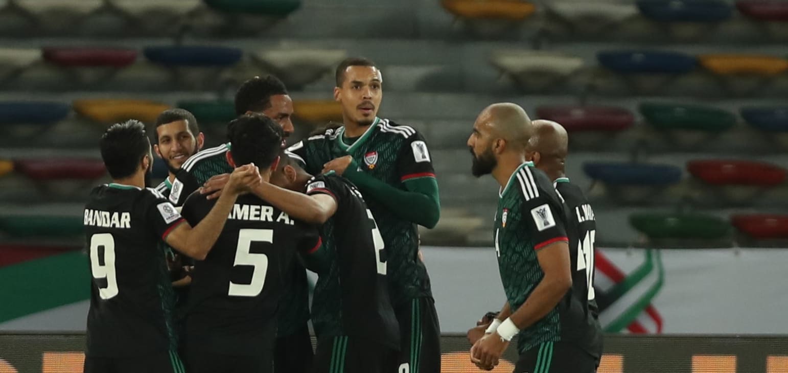 UAE vào tứ kết sau màn rượt đuổi kịch tính trong 120 phút