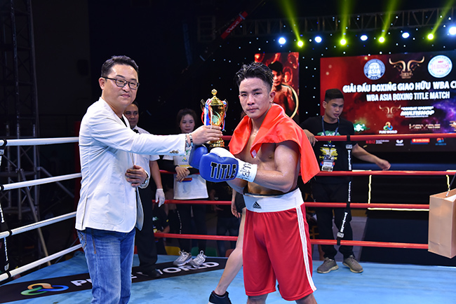 WBA Asia Boxing Title Match: Võ sỹ Việt gây ấn tượng mạnh