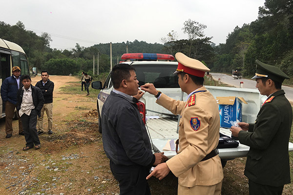 Nghệ An: Liên tiếp phát hiện tài xế dương tính với ma túy