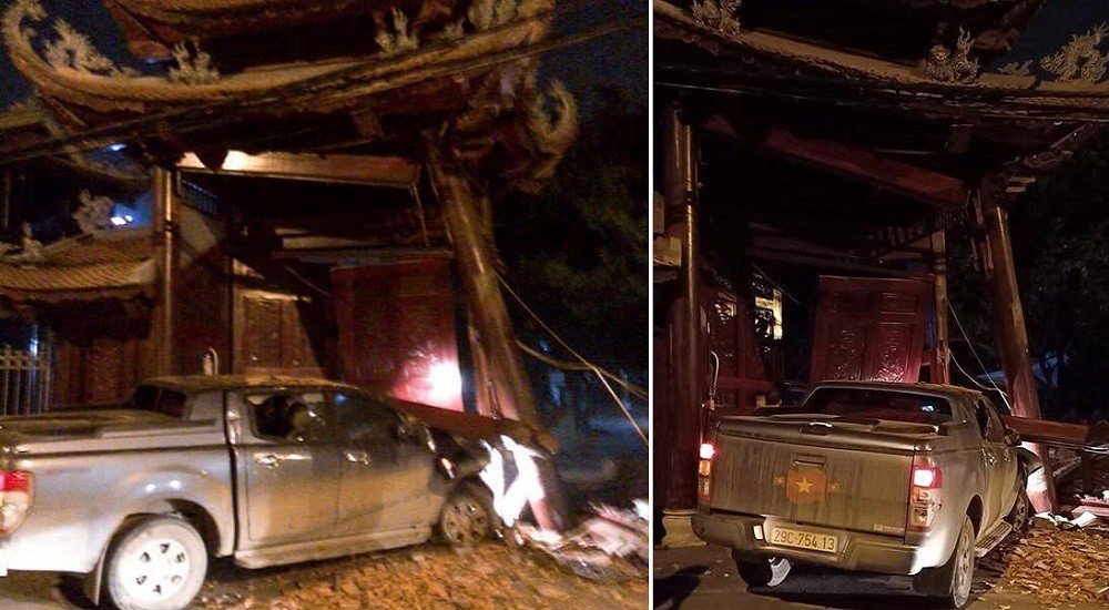 Hà Nội: Tài xế say rượu tông sập cổng chùa ở Hà Đông