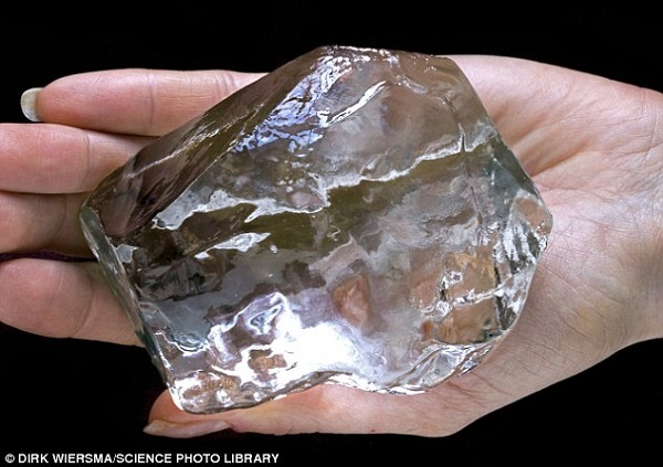 Ngày này năm xưa: Lộ diện viên kim cương lớn nhất thế giới