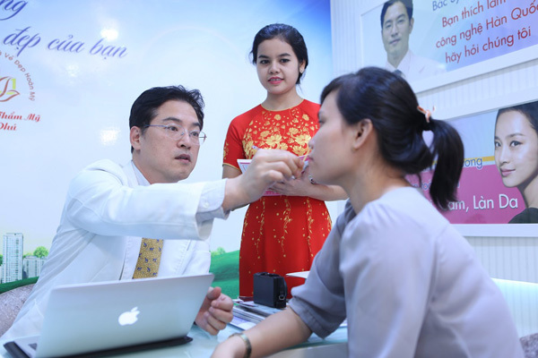 Căng da chỉ collagen- bí quyết ‘níu kéo’ thanh xuân