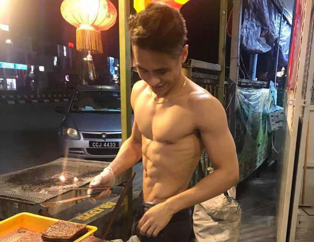 Thanh niên 6 múi bán thịt lợn gây xôn xao khắp chợ