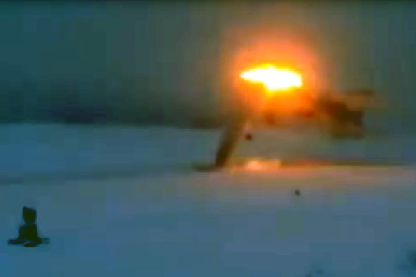 Khoảnh khắc máy bay ném bom Nga gặp nạn thảm khốc