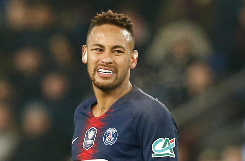 Neymar chính thức lỡ hẹn đại chiến với MU