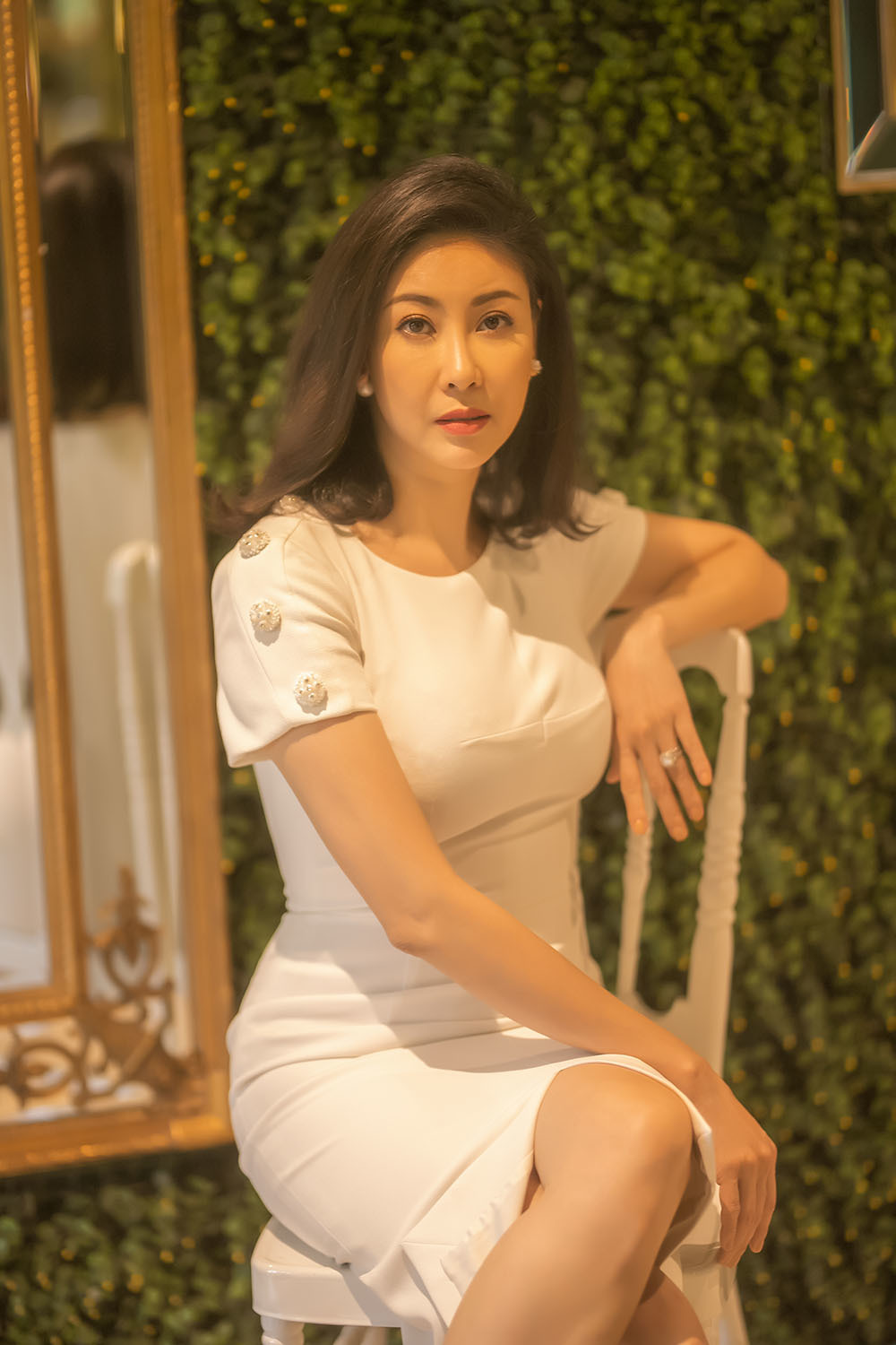 Hoa hậu Hà Kiều Anh khoe vẻ đẹp mặn mà ở tuổi 43