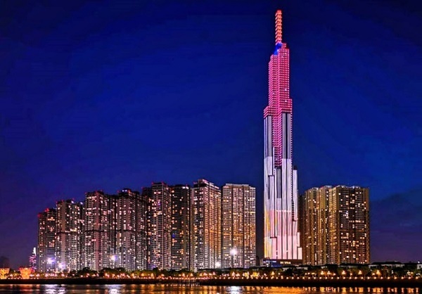 TP.HCM bắn pháo hoa tầm cao ở tòa nhà Landmark 81