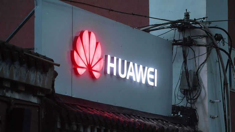 Mỹ cáo buộc 13 tội danh đối với tập đoàn Huawei và bà Mạnh Vãn Chu