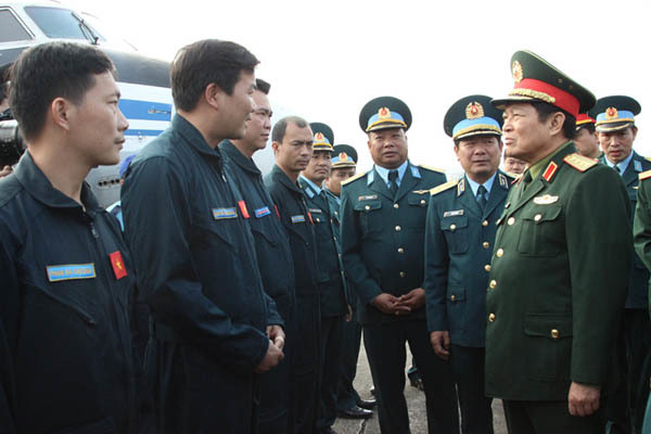 Hình ảnh Đại tướng Ngô Xuân Lịch thăm, chúc Tết đơn vị Quân đội
