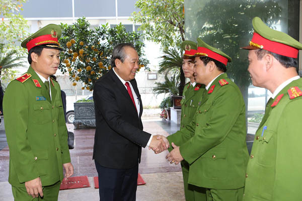 Phó Thủ tướng Trương Hòa Bình thăm, chúc tết Cảnh sát hình sự, ma túy