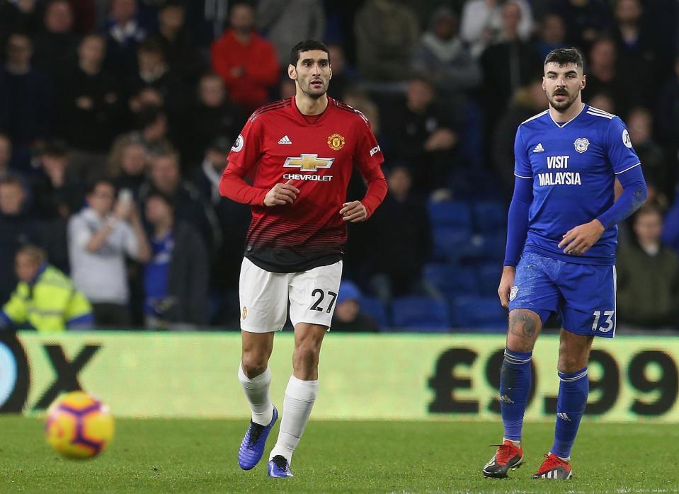 MU tống khứ Fellaini sang Trung Quốc, Martial ký siêu hợp đồng