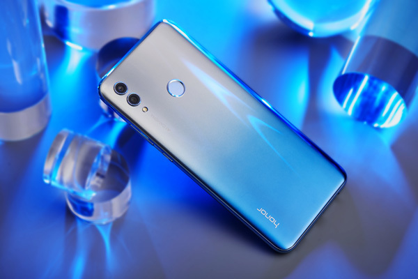 HONOR 10 Lite: Rẻ nhưng ‘khỏe’, camera selfie 24MP