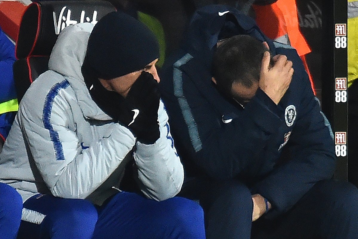 Chelsea thua ám ảnh: Báo động đỏ cho Sarri