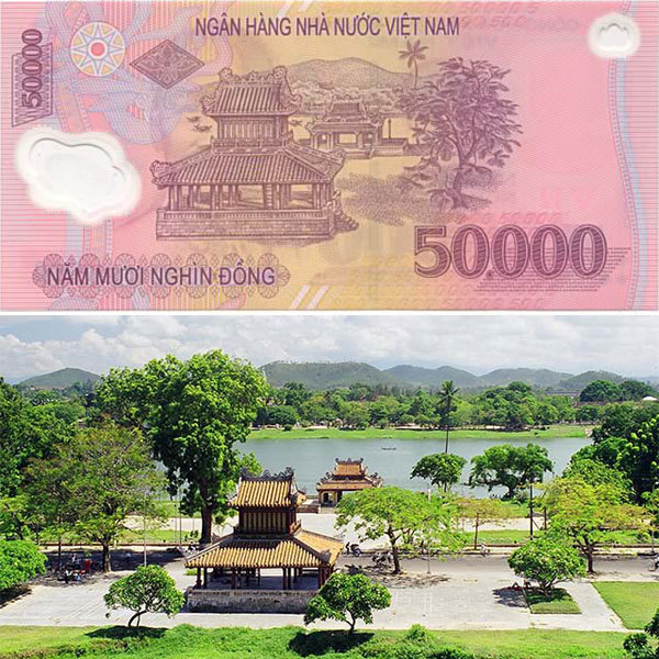 Sự ra đời của tiền polymer Việt Nam đã mang đến những trải nghiệm mới mẻ trong việc sưu tập tiền. Hãy xem những hình ảnh trên tiền polymer mang đậm bản sắc Việt Nam với các địa danh nổi tiếng như Tháp Rùa, khu di tích Hội An hay cầu Thê Húc.