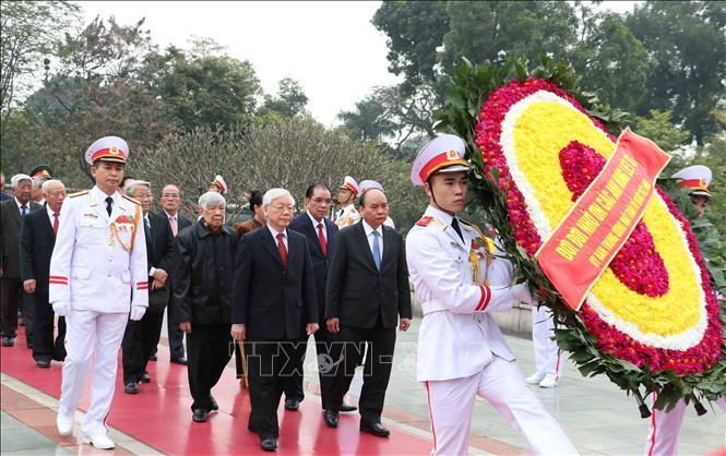 Lãnh đạo Đảng, Nhà nước viếng Lăng Chủ tịch Hồ Chí Minh