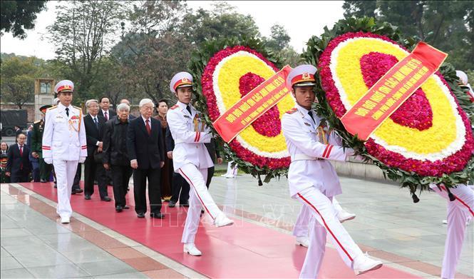 Lãnh đạo Đảng, Nhà nước viếng Lăng Chủ tịch Hồ Chí Minh