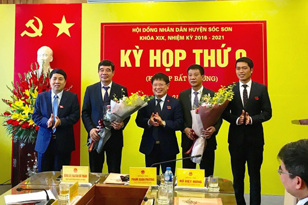 Hà Nội: Miễn nhiệm Chủ tịch huyện Sóc Sơn và bầu lãnh đạo mới