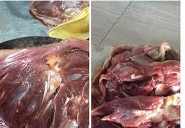 Độc chiêu đèn khò: Gà già đông lạnh thành đặc sản đà điểu