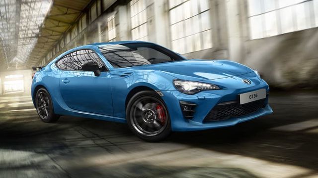 Dù ế ẩm, Subaru và Toyota vẫn tiếp tục làm xe thể thao