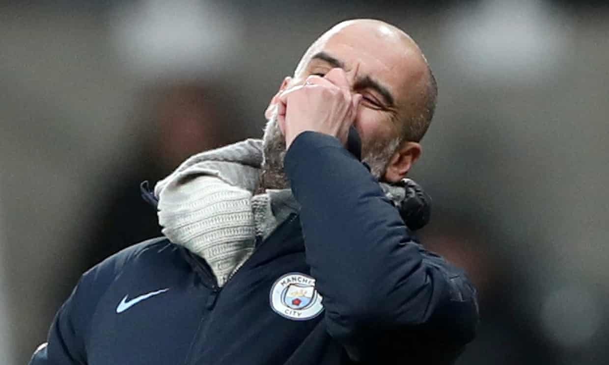 Pep Guardiola lên gân: 
