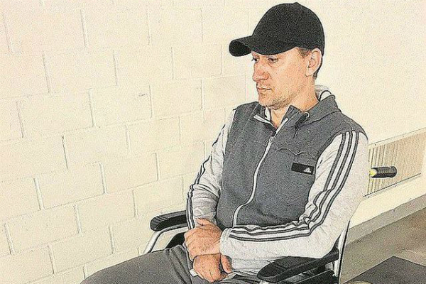 Nghệ sĩ được bồi thường gần 13 triệu USD sau cú ngã “chí mạng” trên sân khấu