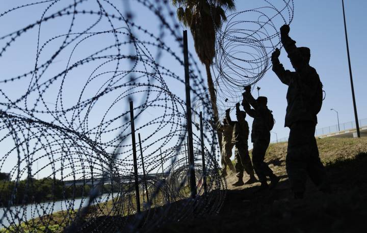 Lầu Năm Góc điều thêm 3.750 quân tới biên giới với Mexico