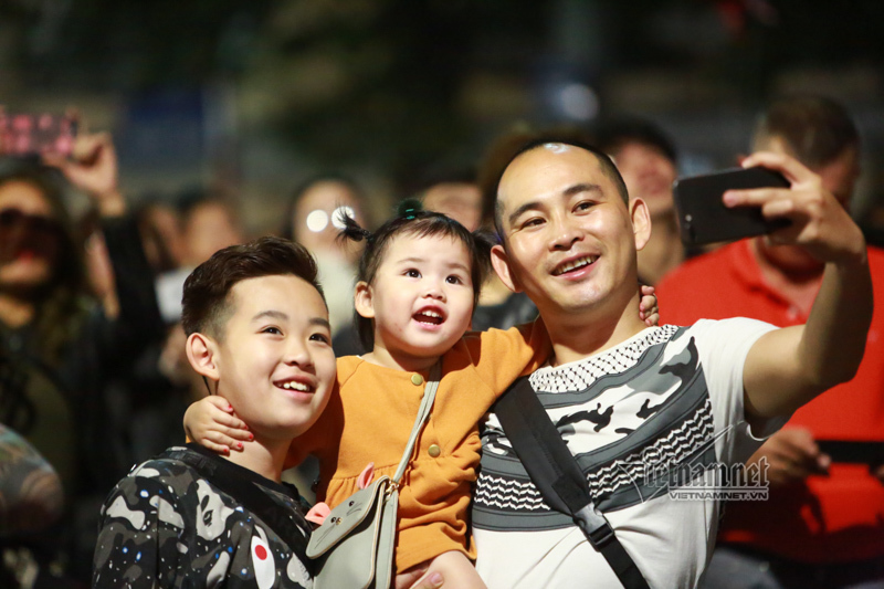 bắn pháo hoa,pháo hoa,hồ Gươm,Hà Nội,tết nguyên đán,Tết kỷ hợi